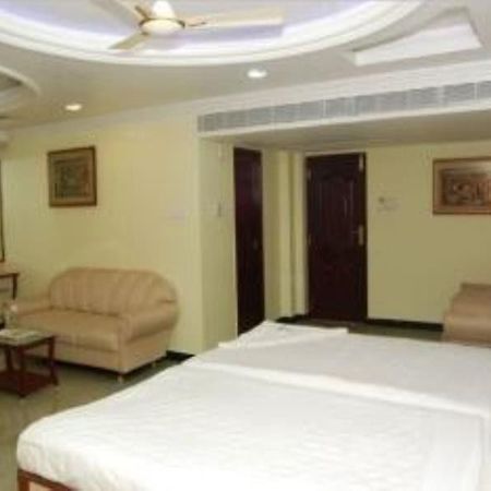 Shri Perumal Inn Pondicherry Exterior foto